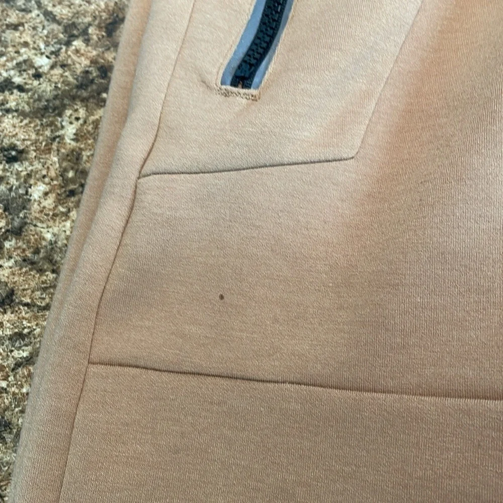 WHITETAG Mens Large Tan Jogger Sweatpants Casual‎ Activewear Zip Pockets